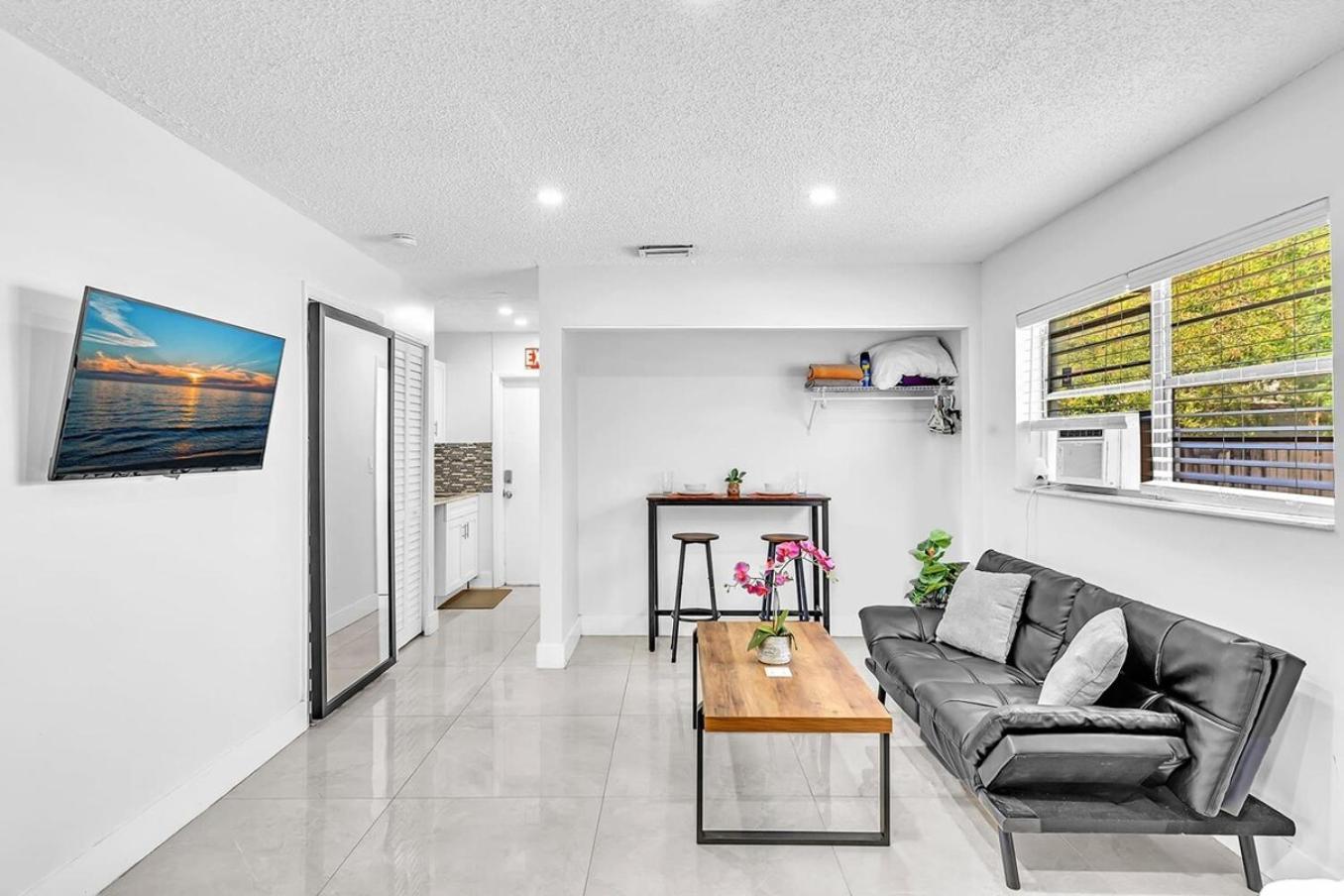 New 2 Bed Studio Close To Beach & Casino Ha04 Hollywood Eksteriør billede