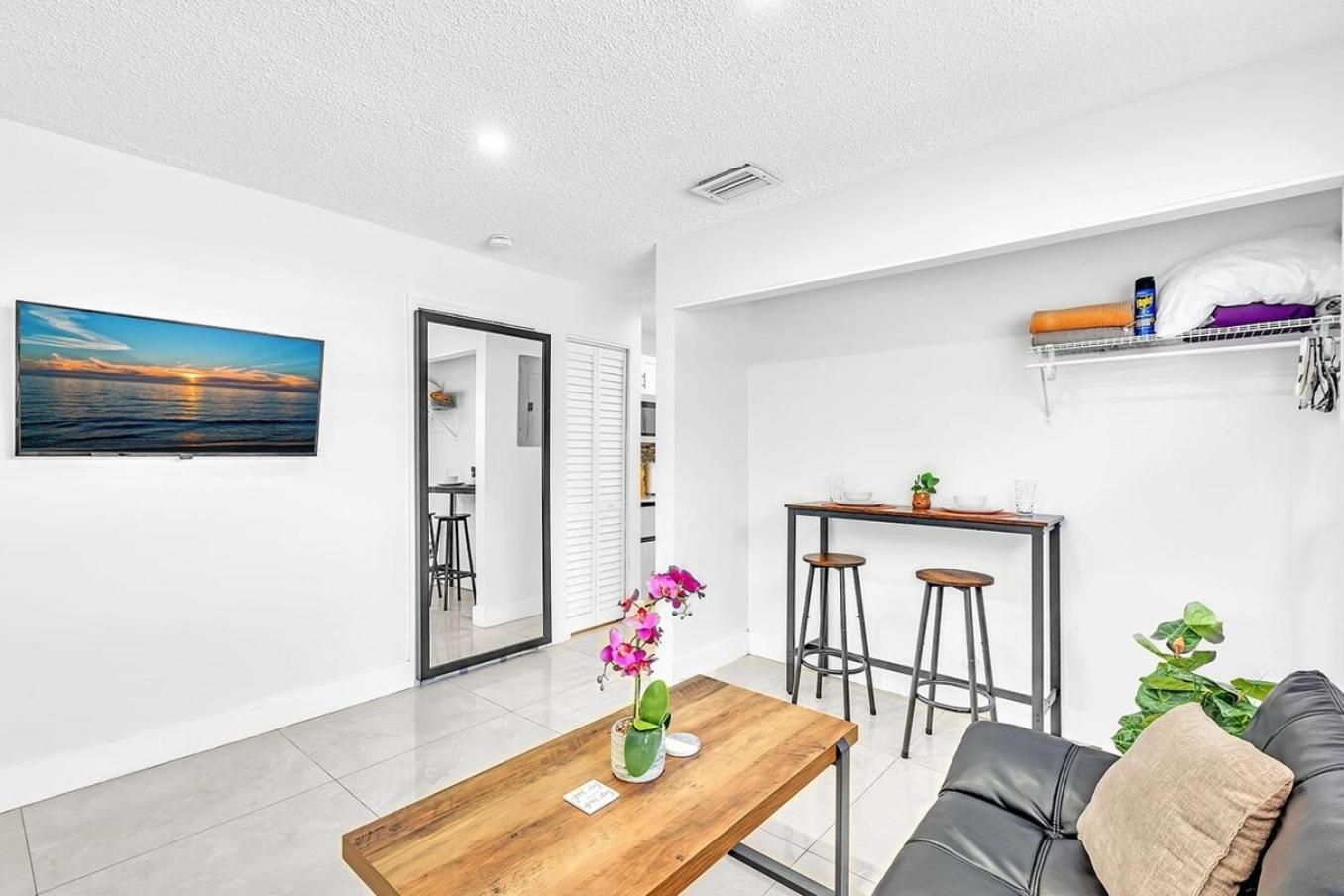 New 2 Bed Studio Close To Beach & Casino Ha04 Hollywood Eksteriør billede