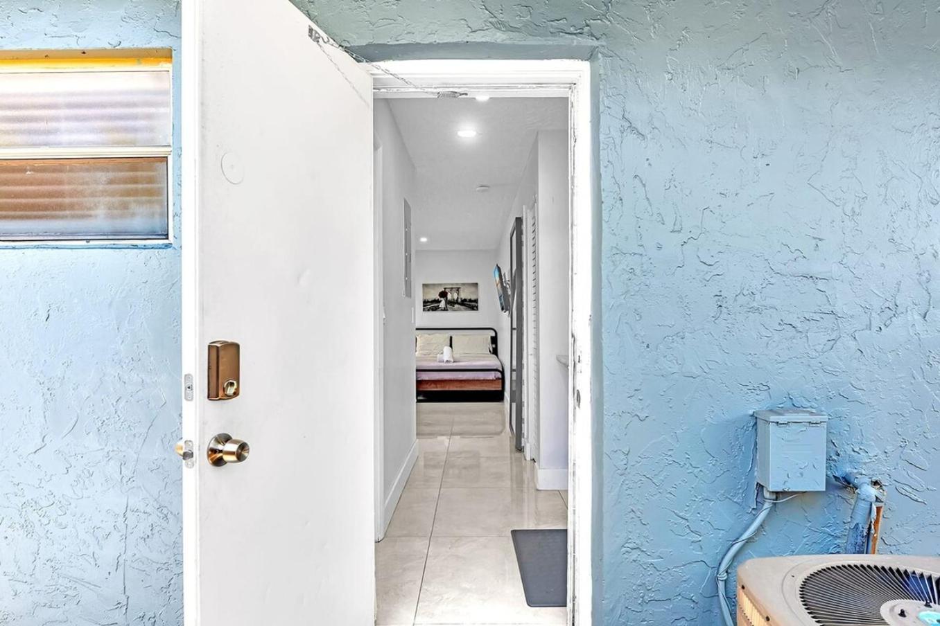 New 2 Bed Studio Close To Beach & Casino Ha04 Hollywood Eksteriør billede
